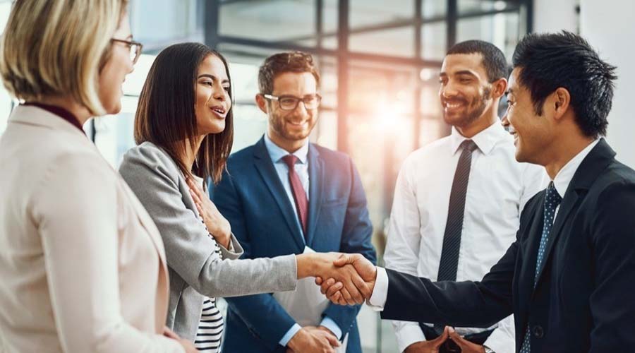 You are currently viewing Pilih Mana Networking Organik vs Komunitas Bisnis Terkurasi?